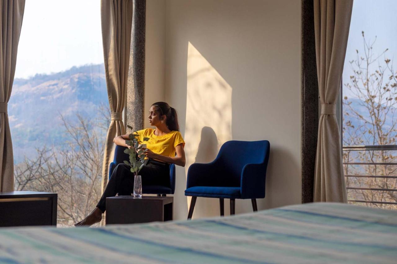 Eden Glade - Khopoli - Mountain-View Villa With Private Pool, Spacious Decks & Indoor Activities Ngoại thất bức ảnh